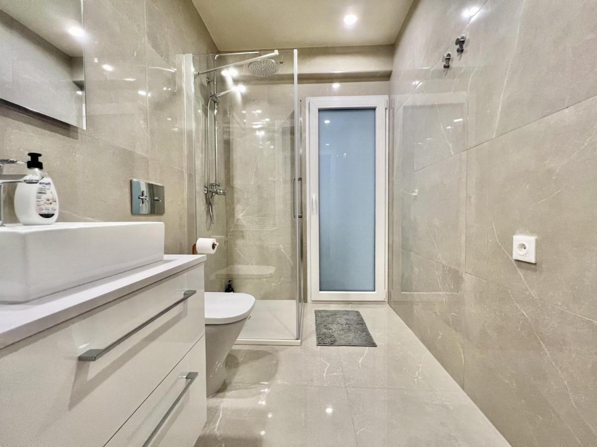 Cozy San Cristobal Apartment In Heart Of Alicante Exterior foto