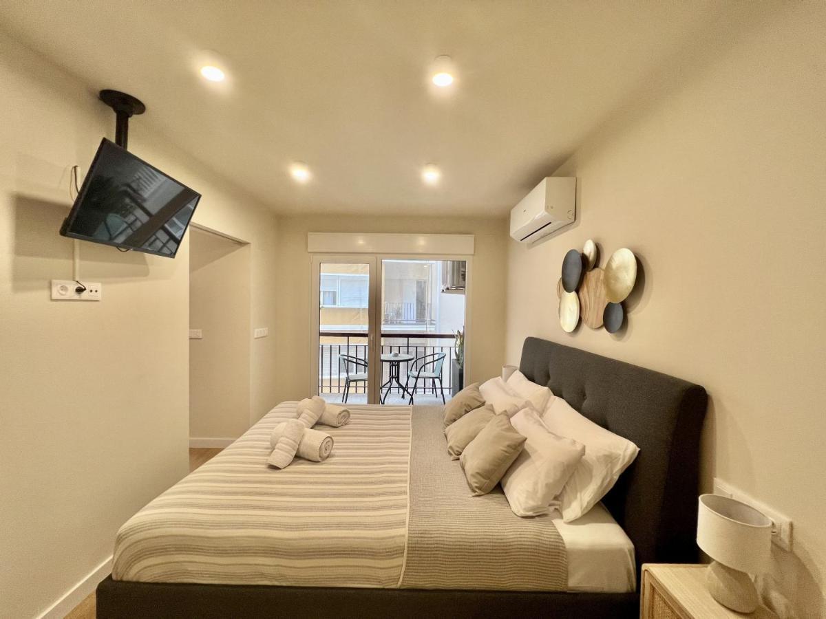 Cozy San Cristobal Apartment In Heart Of Alicante Exterior foto
